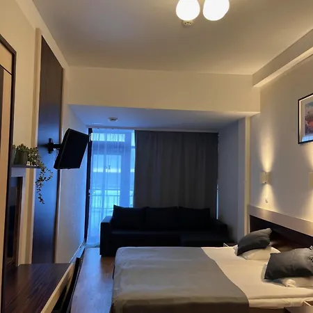 מלון Pirita & 3*